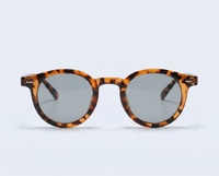 Leopard with Gray Tint front